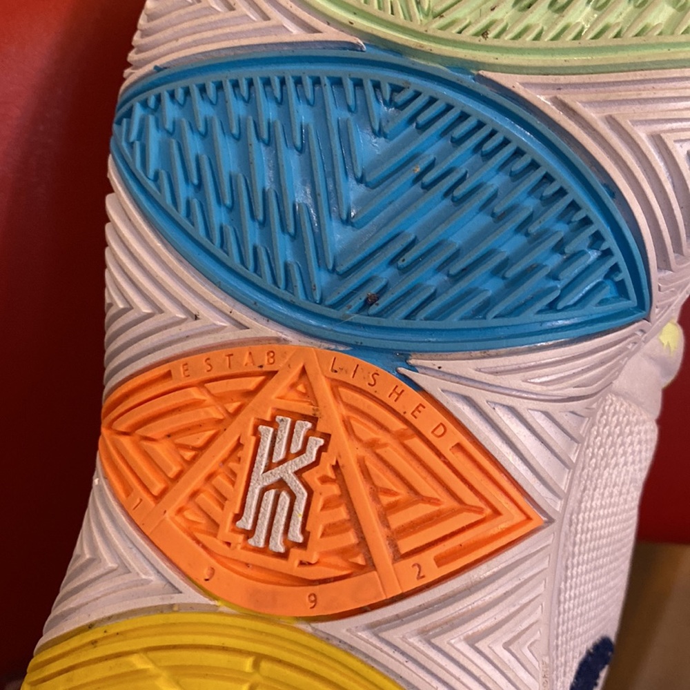 Nike Kyrie 5 “Have a Nike Day” - Picture 13 of 13